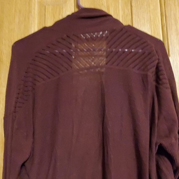 Sweater - Picture 2 of 4